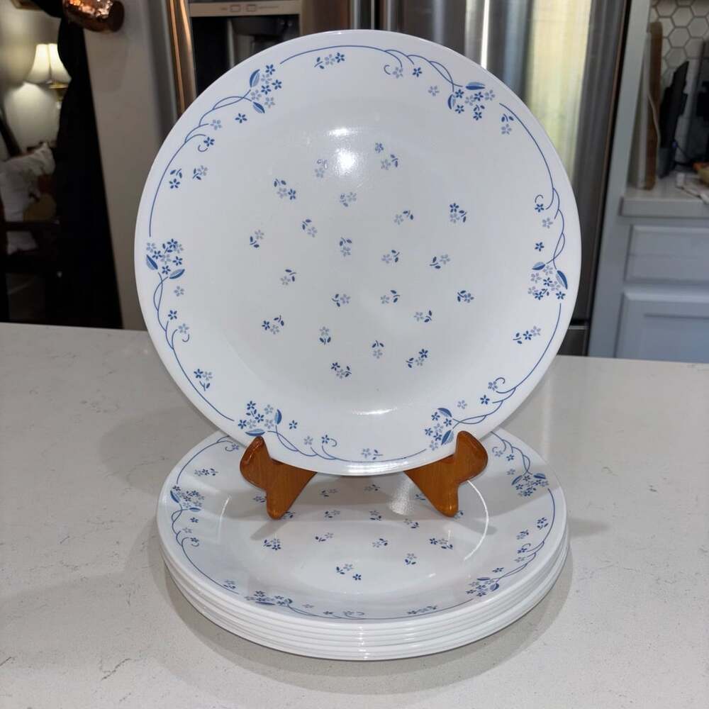 Vintage Corelle Provincial Blue 10” Dinner Plates Set Of 8